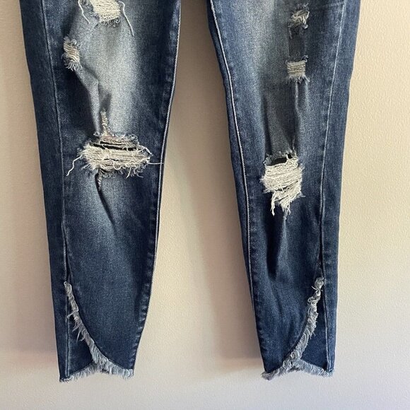 KanCan 28 Distressed Split Frayed Hem Signature Kurvy Ultra High Rise Ankle Jean - Picture 4 of 13